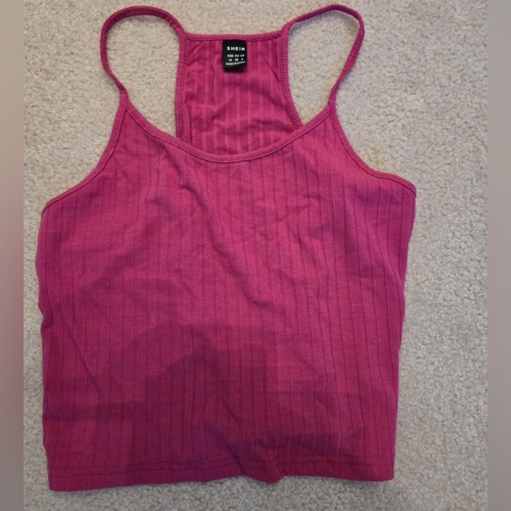 NEVER WORN Fuschia Shien cropped top for all your summer vacations